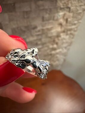 Fashion Jewelry Silver Horses Open Ring